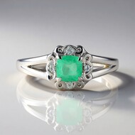 Bague en argent et Emeraude de Russie (Adela Silber)