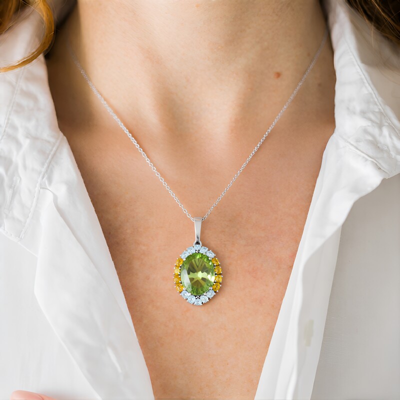 Collar en plata con Amatista verde