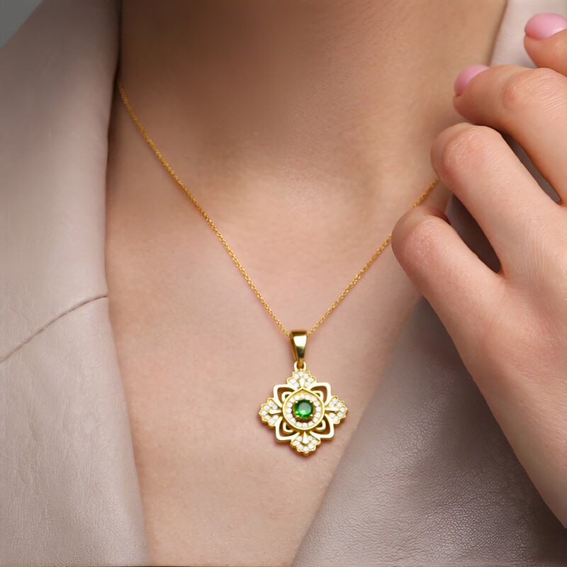 Pendentif en argent et Diopside de Russie