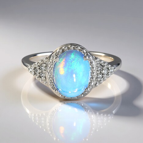 Anello in argento con Opale di Welo