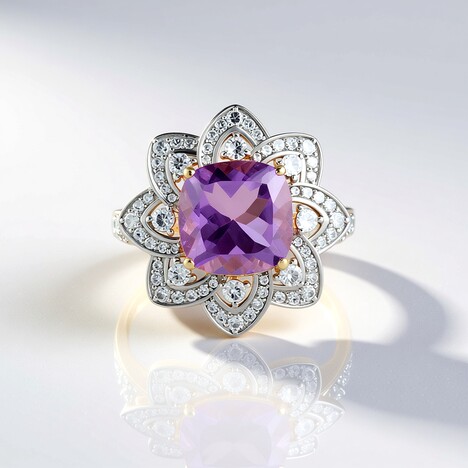 Anello in oro con Ametista (SUHANA)