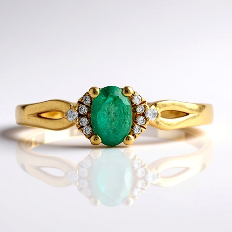 Anello in oro con Smeraldo Zambia AAA (CIRARI)