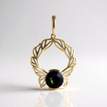 Pendentif en or et Opale Mezezo (Ornaments by de Melo)
