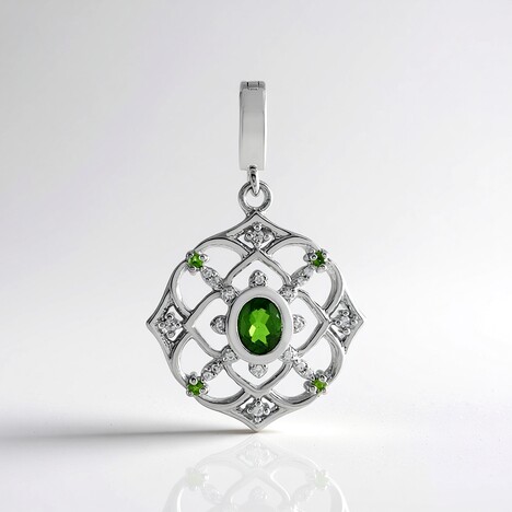Ciondolo in argento con Diopside Russo