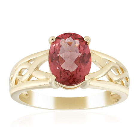 Gouden ring met een Rode apatiet