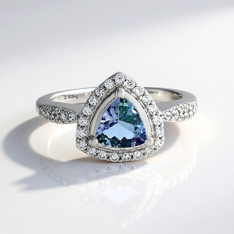 Anello in argento con Tanzanite (non riscaldata)