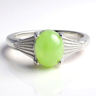 Anillo en plata con Crisoprasa imperial