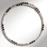 Collana rigida in acciaio con Iolite del Madagascar (Riya)