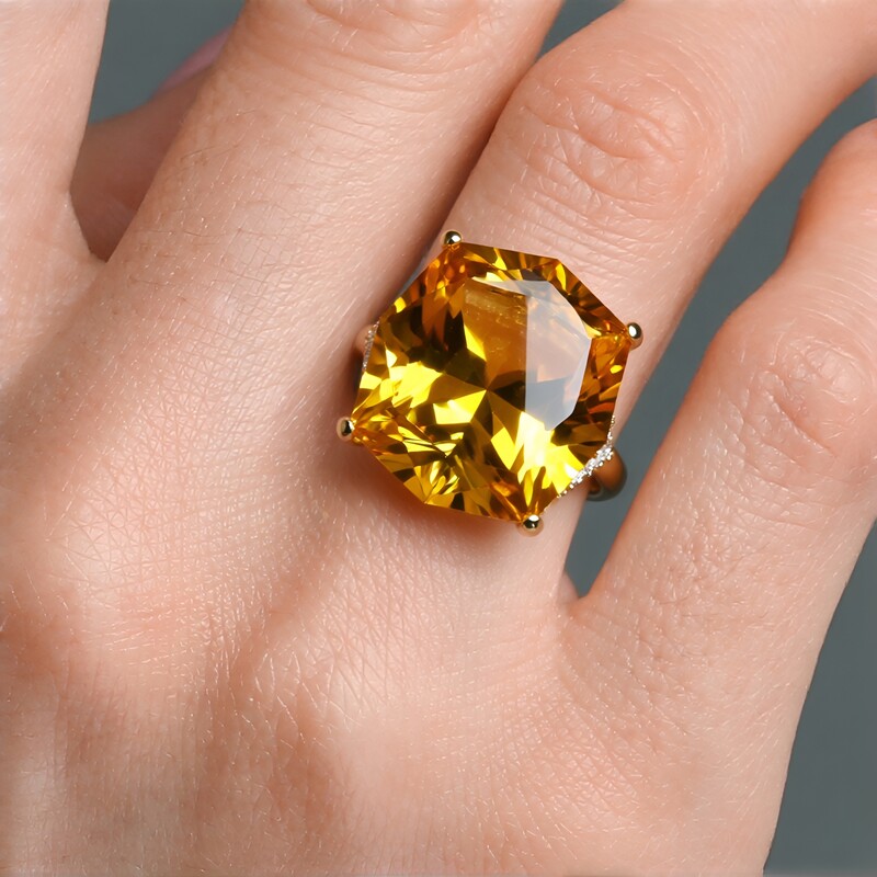 Anello in oro con Citrino (CIRARI)