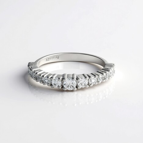 Anello in argento con Zircone