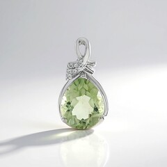Ciondolo in argento con Ametista Verde