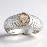 Zilveren ring met een Braziliaanse Morganiet