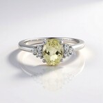 Anello in argento con Kunzite Canarino