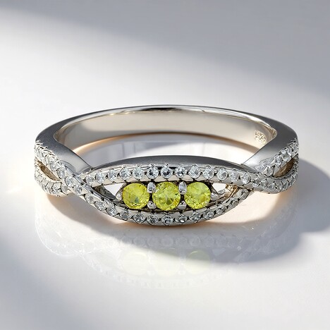 Anello in argento con Sfene