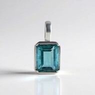 Colgante en plata con Fluorita azul petróleo