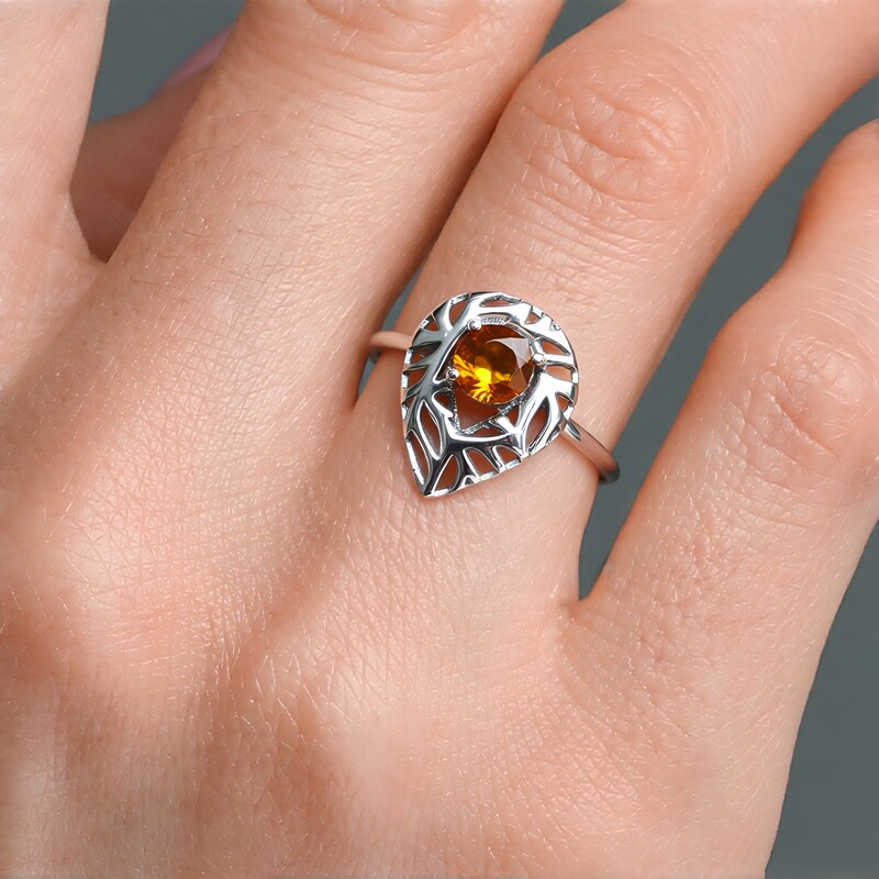 Bague en or et Tourmaline orange du Brésil (Ornaments by de Melo)