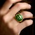 Anillo en oro con Esmeralda de Rusia (de Melo Gold)