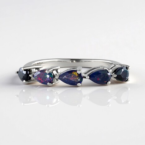 Anello in argento con Opale Mezezo