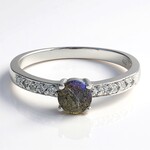 Anello in argento con Spectrolite