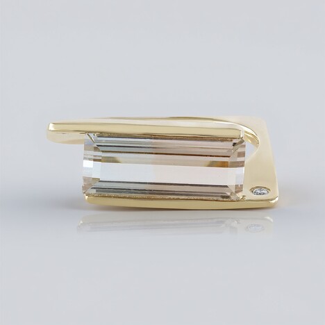 Anello in oro con Topazio multicolore dell'Ucraina (de Melo)