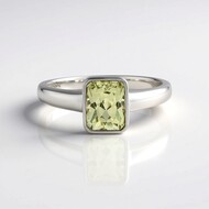 Bague en argent et Kunzite jaune canari
