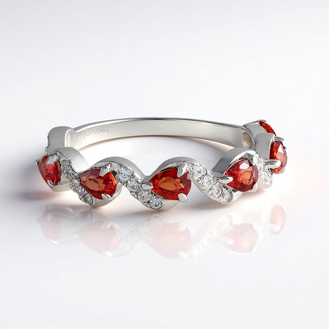 Anello in argento con Rubino Tanzania