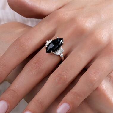Anello in argento con Ossidiana Fiocco di Neve