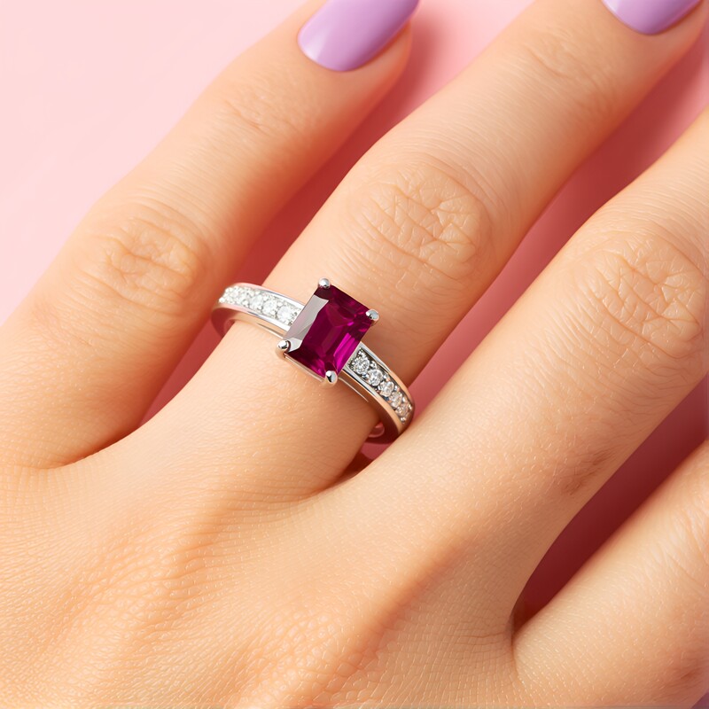 Bague en argent et Rubis de Madagascar