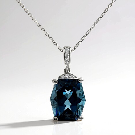 Collana in oro con Topazio Blu Londra (CIRARI)