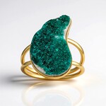 Anello in argento con Dioptasio (Bali Barong)