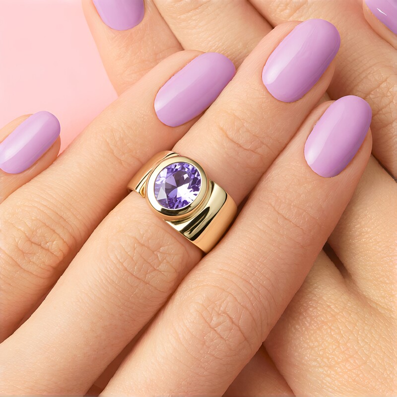 Gouden ring met een tanzaniet