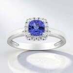 Anello in oro con Tanzanite AAA