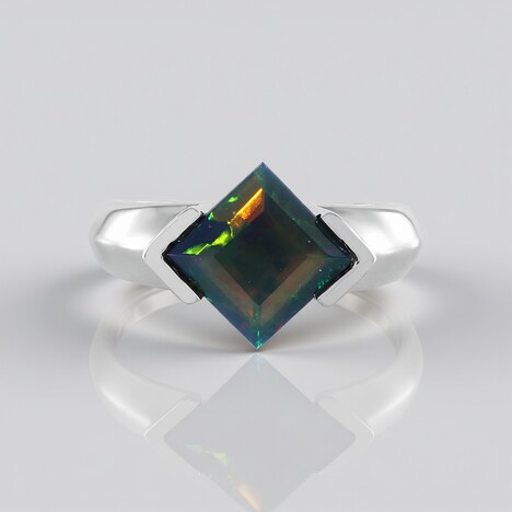 Bague en argent et Opale Mezezo