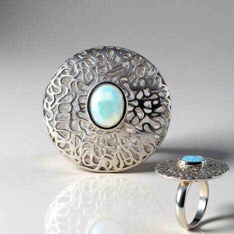 Anello in argento con Opale di Welo (MONOSONO COLLECTION)