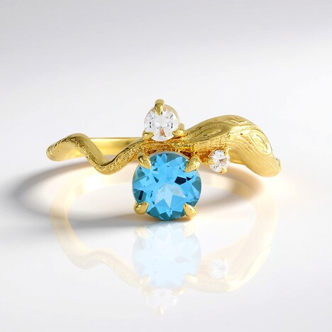 Bague en argent et Topaze bleu Suisse