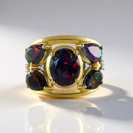 Anello in argento con Opale Mezezo