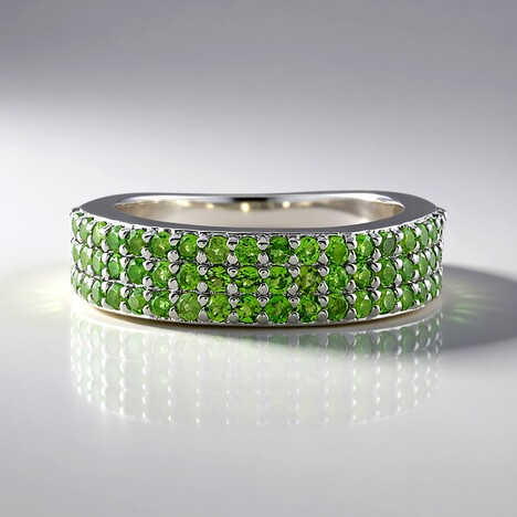 Anello in argento con Diopside Russo