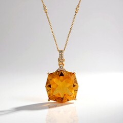 Collana in oro con Citrino