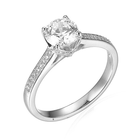 Zilveren ring met een witte topaas