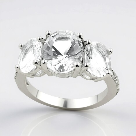 Anello in argento con Danburite