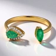 Gouden ring met een AAA Zambia smaragd
