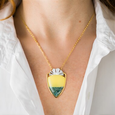Collar en plata con Piedra preciosa (dagen)