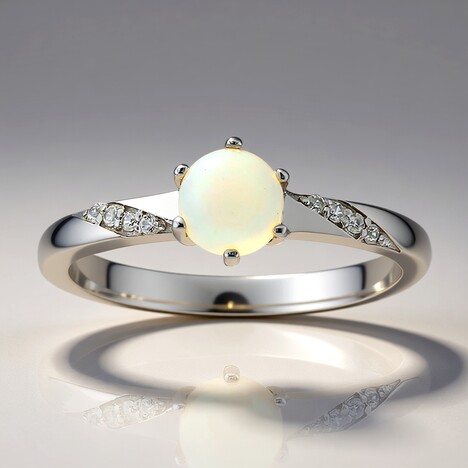 Anello in argento con Opale di Welo