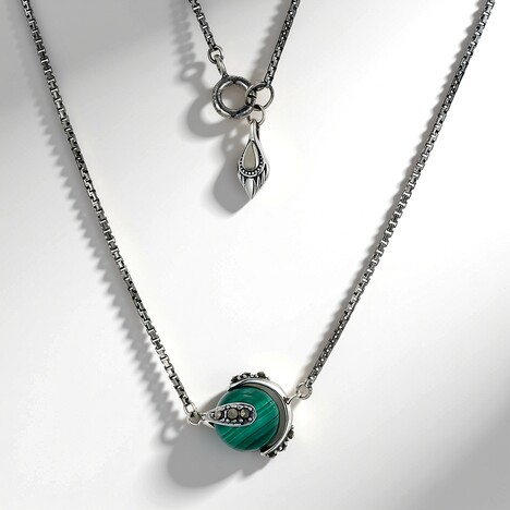 Collana in argento con Malachite