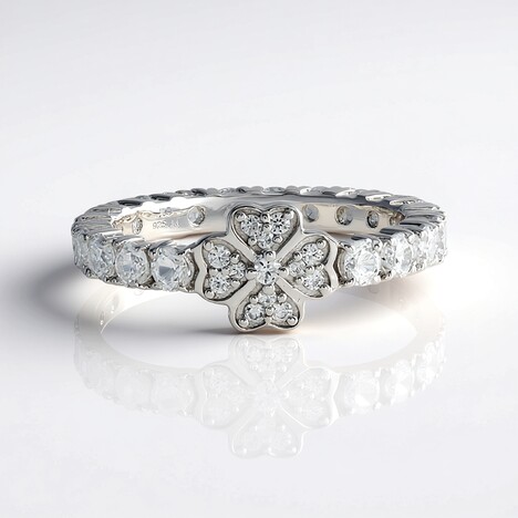 Anello in argento con Zircone