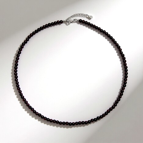 Collana in argento con Granato