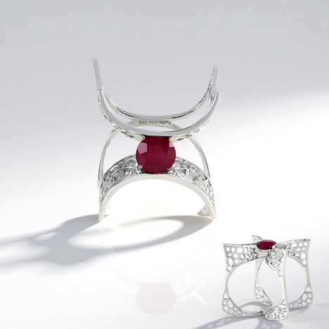 Anello in argento con Rubino del Madagascar (de Melo Essence)