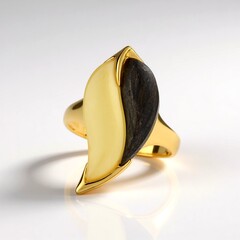 Anello in argento con Ambra Milky Baltica (dagen)
