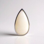 Mother of Pearl Silver Pendant (MONOSONO COLLECTION)