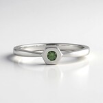 Anello in argento con Diamante Verde I2